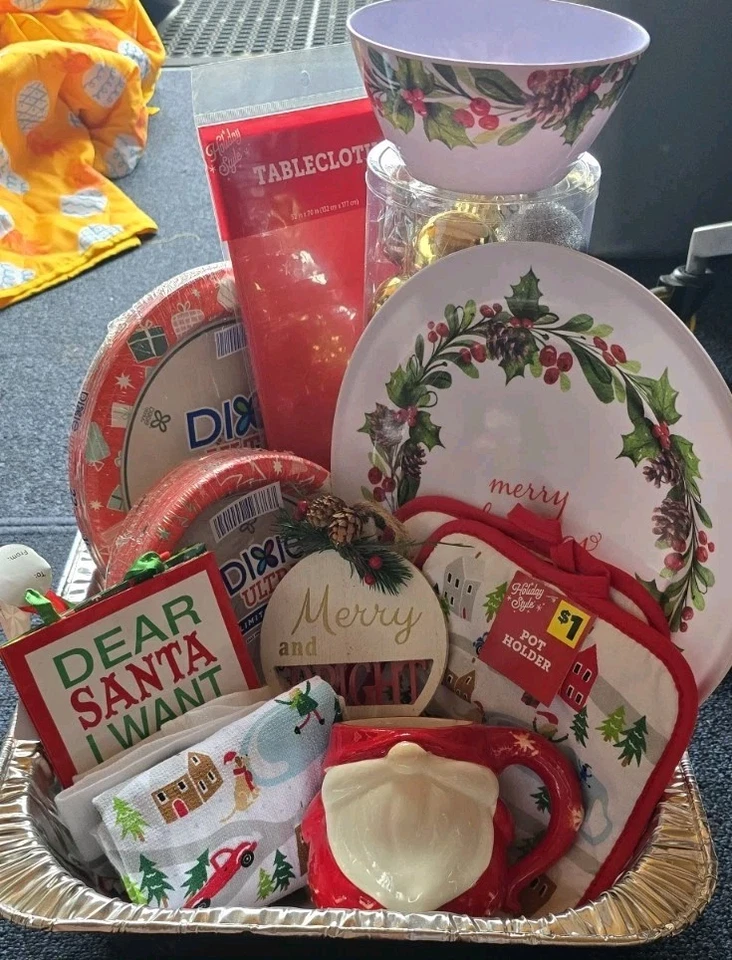 HOLIDAY bundle - Image 1 of 1