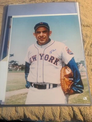 New York Mets Yogi Berra 16x20 Autograph Photo - Image 1 of 3