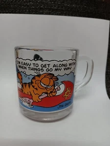 Vintage 1978 GARFIELD Glas Becher von McDonald's "Ich bin leicht zu verstehen mit... - Bild 1 von 2