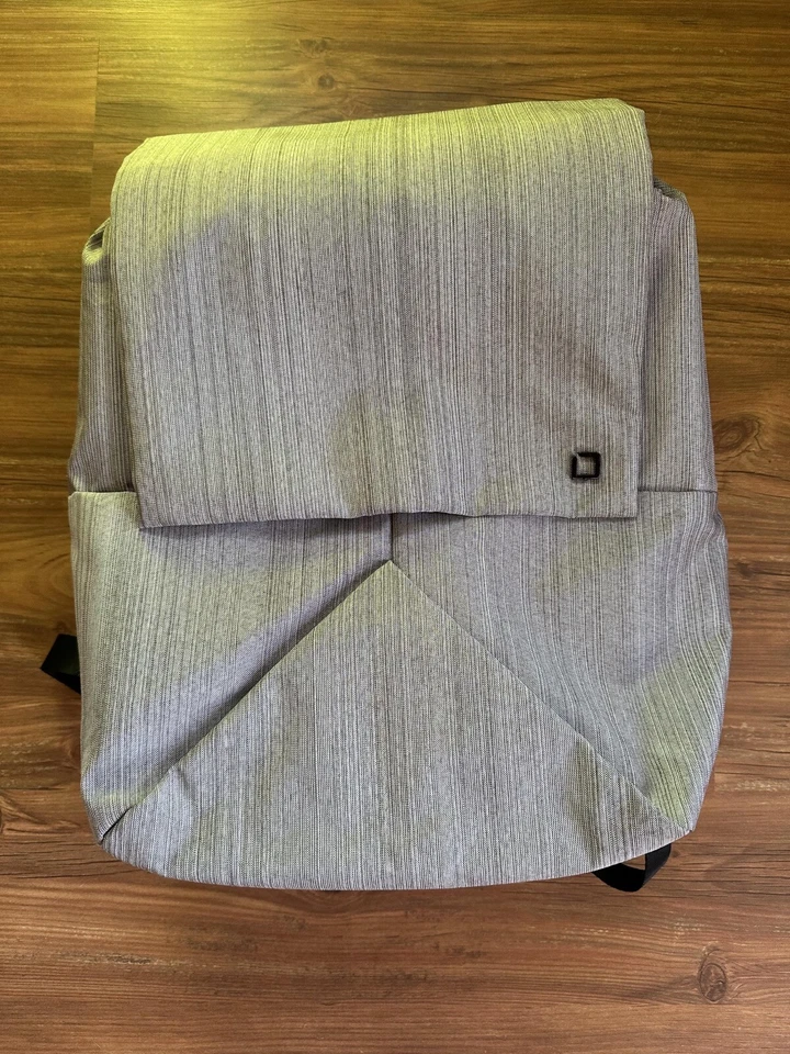 Dicota Code Backpack • für Notebooks bis 13"/33 cm • Rucksack - Bild 1 von 4