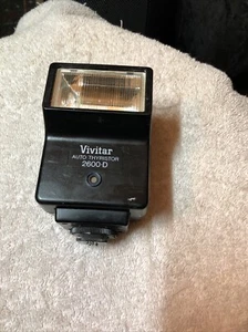 VTG VIVITAR AUTO THYRISTOR 2600-D SHOE MOUNT FLASH BEEN TESTED AND CONTACTS OK - Picture 1 of 5