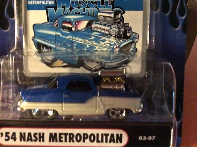 MUSCLE MACHINES 1954 NASH METROPOLITAN 1:64 --- 54 Nash AZUL   Foto 1 de 3