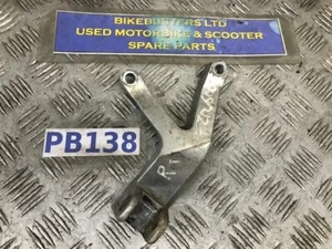 YAMAHA FZR600 4JH left back foot peg hanger bracket - Picture 1 of 2