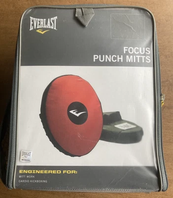 Everlast Punch Mitts Boxing Focus Pads Training Red Black Cardio Work-out Kick - Image 1 of 4