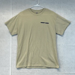 HOBBY LOBBY T-Shirt Kurzarm Herren Medium Hellbraun Blau Brustlogo Mitarbeiter Arbeiter - Bild 1 von 13