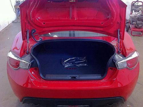 2013 - 2015 SCION FR-S TAPETE PRETO TAPETE CARGO PORTA-MALAS PT206-18131-20 - Imagem 1 de 3