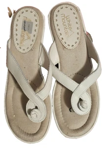 NWOB White Mountain Size 7 Platform heel White Flip Flop Leather Upper - Picture 1 of 3