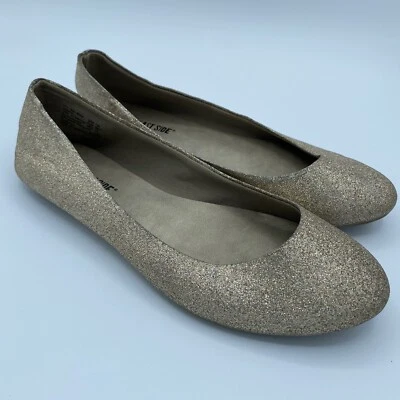Zapatos planos de ballet American Eagle/Lower East Side para mujer de 7 W de ancho dorado brillante Foto 1 de 4