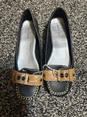 Merona Brand Women’s Myrna Black - Image 1 of 4