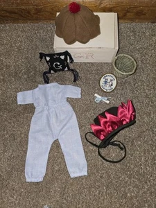 GWENDOLYN Raccoon HAZEL VILLAGE Special Edition 2021 Gifts of Year Trunk NEW - Imagen 1 de 11