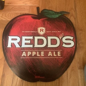 Letrero promocional Redds Apple Ale estaño metal en relieve letrero de cerveza roja anuncio - Imagen 1 de 5