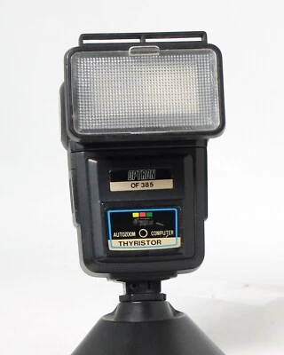 Optron OF 385 Thyristor Electronic Flash Universal 35mm SLR film cameras - Image 1 of 3