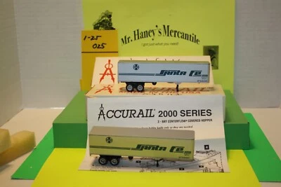Remolques ensamblados Accurail escala HO Santa Fe - 2 unidades, caja aleatoria Foto 1 de 4