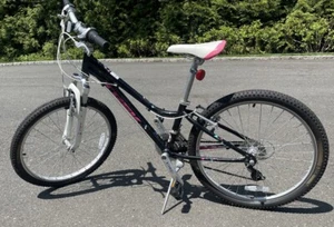 Trek 24" Youth 7 Speed Mountain Bike, Mountain Track 220, Black w Pink and White - Picture 1 of 6