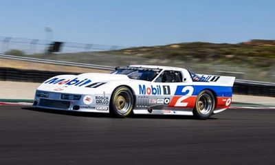 Chevrolet Corvette C4 IMSA GTO (1987) 1/87 64 43 32 24 25 18 GMP AUTOart Norev - Image 1 of 4