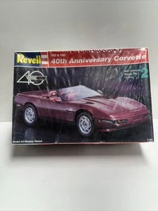 Kit de coche modelo Revell Corvette #7347 1953-1993 escala 1:24 40 aniversario sellado - Imagen 1 de 6