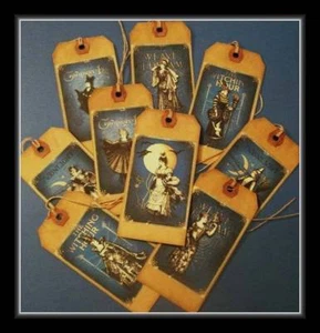 SET MIT NEUN GOTHIC HEXEN HÄNGEETIKETTEN - PRIMITIVES HALLOWEEN DESIGN - NEU - Bild 1 von 4