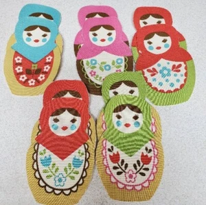 Muñeca anidadora rusa Bubushka apliques de tela paquete de 10, 2 de diseño ea - Imagen 1 de 4