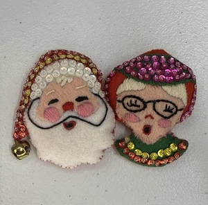 Handmade felt and sequin refrigerator Christmas Holiday Magnets Vtg - Picture 1 of 4