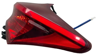 Luz trasera lateral derecha para pasajeros Scion IM 2016 OEM lámpara de freno Foto 1 de 4