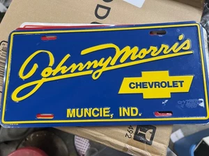 Placa de licencia Johnny Morris Chevrolet Muncie, Ind. Usado - Imagen 1 de 1