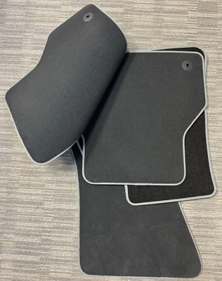 Подлинные оригинальные напольные коврики Audi A6 A7 2019–2024 передние и задние 4K1-863-011-JTV - Изображение 1 из 4