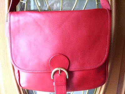 Coach Bedford Saddle Bag 4165 Red Leather Mail Flap Shoulder Bag Vintage - Image 1 of 4