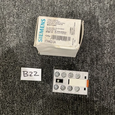 OEM Siemens 3TX4 422-2A Auxiliary Contact Block 3TX4422-2A - Image 1 of 4
