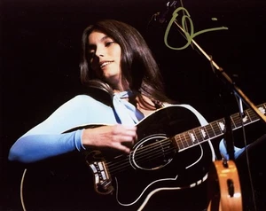 EMMYLOU HARRIS SIGNED AUTOGRAPHED 8x10 PHOTO COUNTRY MUSIC LEGEND BECKETT BAS - Picture 1 of 2