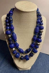 18” Chaps Silver Tone Royal Blue Acrylic Faux Lapis Color Statement Necklace EUC - Picture 1 of 8