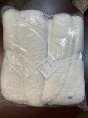 NUEVO Pottery Barn Unisex Oso de Peluche Acogedor Imitación Piel Salón Bata de Baño Marfil L Nuevo con Etiquetas Foto 1 de 4