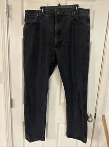 Pantalones de mezclilla Wrangler para hombre 42x34 corte vaquero negros Western Rodeo 13MWZWK USADOS EN EXCELENTE ESTADO - Imagen 1 de 6