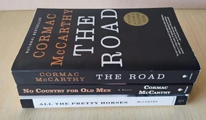 3 Vintage International THE ROAD NO COUNTRY PRETTY HORSES by CORMAC McCARTHY ex - Imagen 1 de 20