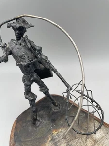 Fisherman Sculpture Brutalist Welded Folk Art, Scrap Metal by John Kuchera - Imagen 1 de 8