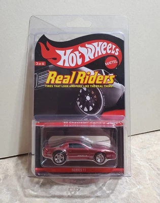 Hot Wheels RLC '85 Chevrolet Camaro IROC-Z #02328/04000 Serie 11 - Immagine 1 di 4
