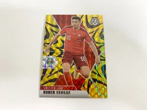 Ruben Vargas Reaktivgold 2021 Panini Mosaik UEFA Euro-Fußballkarte # 178 - Bild 1 von 3