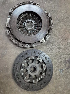 Kupplung Kit BMW 1er 3er 5er E81 E87 E90 E60 2,5L 3,0L N52 7585385 7564978 - Bild 1 von 2