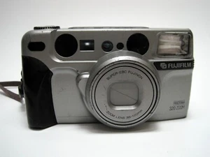 VTG FujiFilm Discovery DL-320 Zoom Panorama 35mm Camera 38-120mm FILM TESTED! - Picture 1 of 6