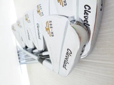 Cleveland Set di ferri destrimani 588 MB FORGIATI 5-9,P Dynamic Gold Flex S300 - Immagine 1 di 3