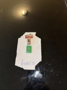 Konvolut 3 Vintage Ferrari Pins Racing  - Bild 1 von 4