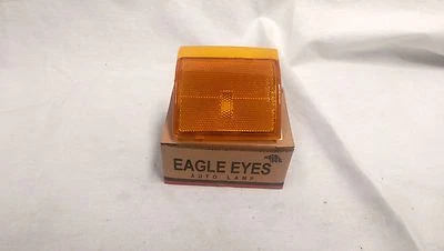Conjunto de luz marcadora lateral delantera inferior izquierda para camioneta GMC 94-02 marca Eagle Eye Foto 1 de 4