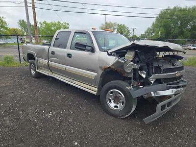 Used Washer Fluid Reservoir fits: 2001 Chevrolet Silverado 2500 pickup  Grade A - Image 1 of 4