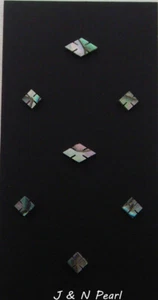 Juego de incrustaciones de diamantes y cuadrados ranurados de abulón verde para guitarras estilo Martin, 1 juego - Imagen 1 de 4
