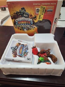 Nintendo 3DS Skylanders Giants Portal Owners Pack, ¡Buen estado! - Imagen 1 de 4