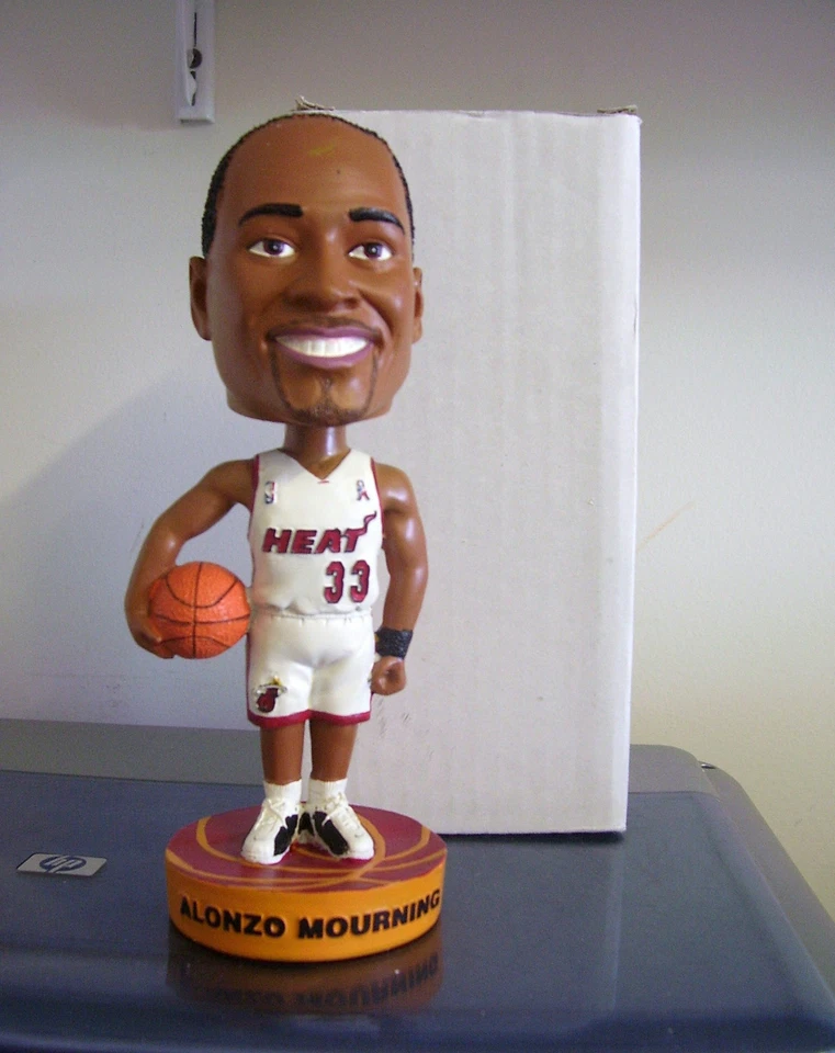 Alonzo Mourning Miami Heat 2002 PROMOTIONAL STADIUM Bobble Bobblehead SGA - Image 1 of 1