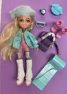 Bratz Doll Chloe #Snowkissed Snow Kissed 2015 MGA - Picture 1 of 6