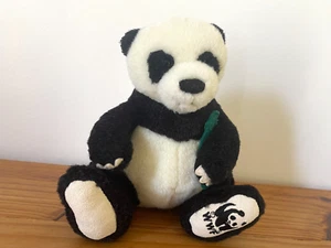 Gund World Wildlife Fund Panda 45705 Bär Plüsch 25 Jahre in China 8 Zoll - Bild 1 von 5