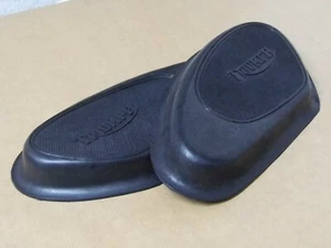 Triumph Tiger Cub F1605/F1606 Quality Petrol Tank Knee Grip Rubbers  - Picture 1 of 7