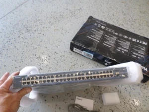 YuanLey 48 Port Gigabit PoE Switch Unmanaged with 2 1000Mbps SFP Uplink - Picture 1 of 8