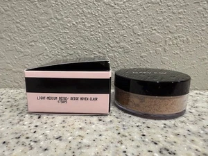 Mary Kay Silky Setting Powder Light Medium Beige .28 oz 175895 NEW FREE SHIP - Picture 1 of 3